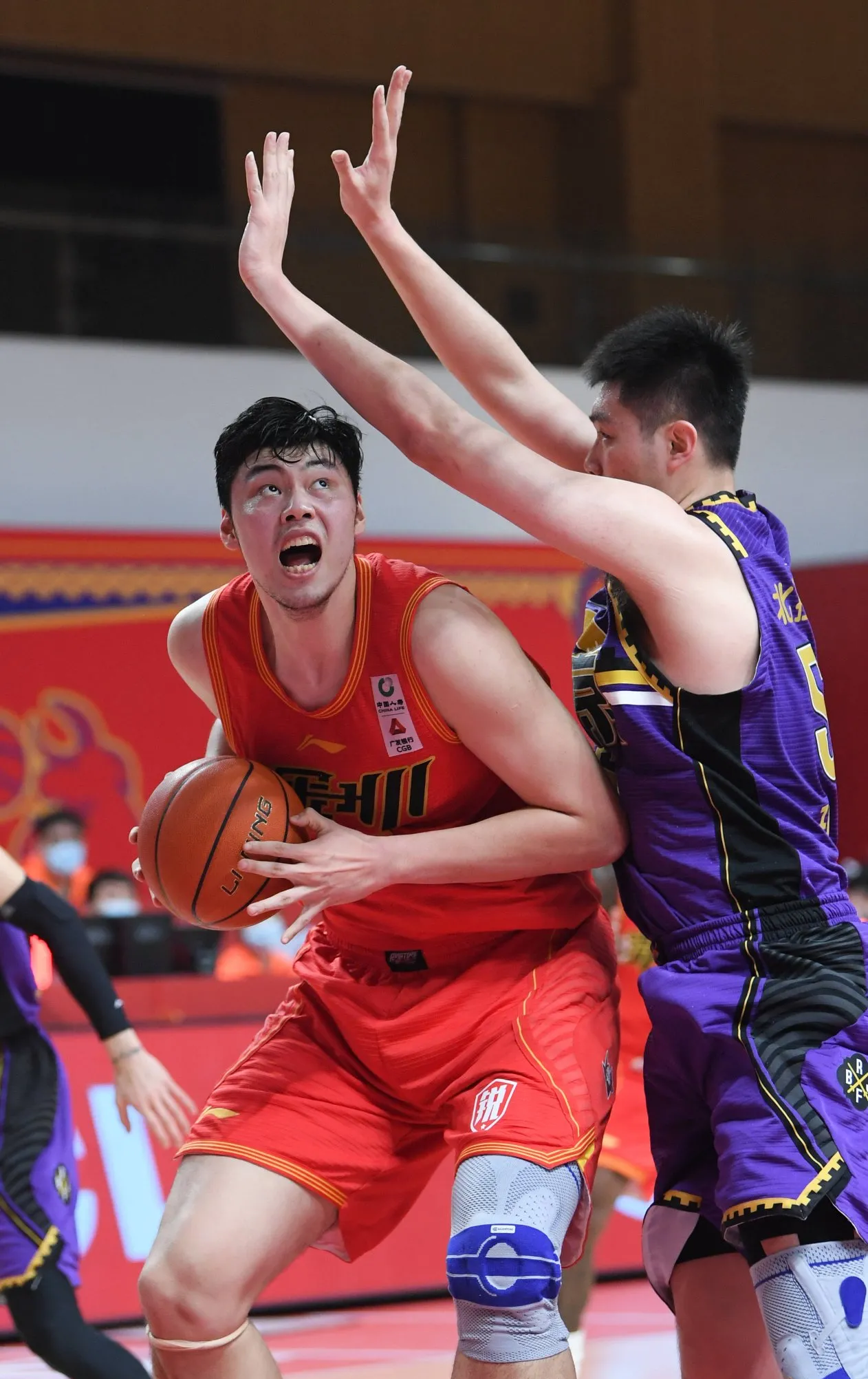 九游娱乐山东男篮迎CBA季后赛关键赛，冲刺阶段官宣签约，震撼外界，纪律约束更严格的简单介绍